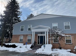505 E University Dr APT 306, Rochester, MI 48307