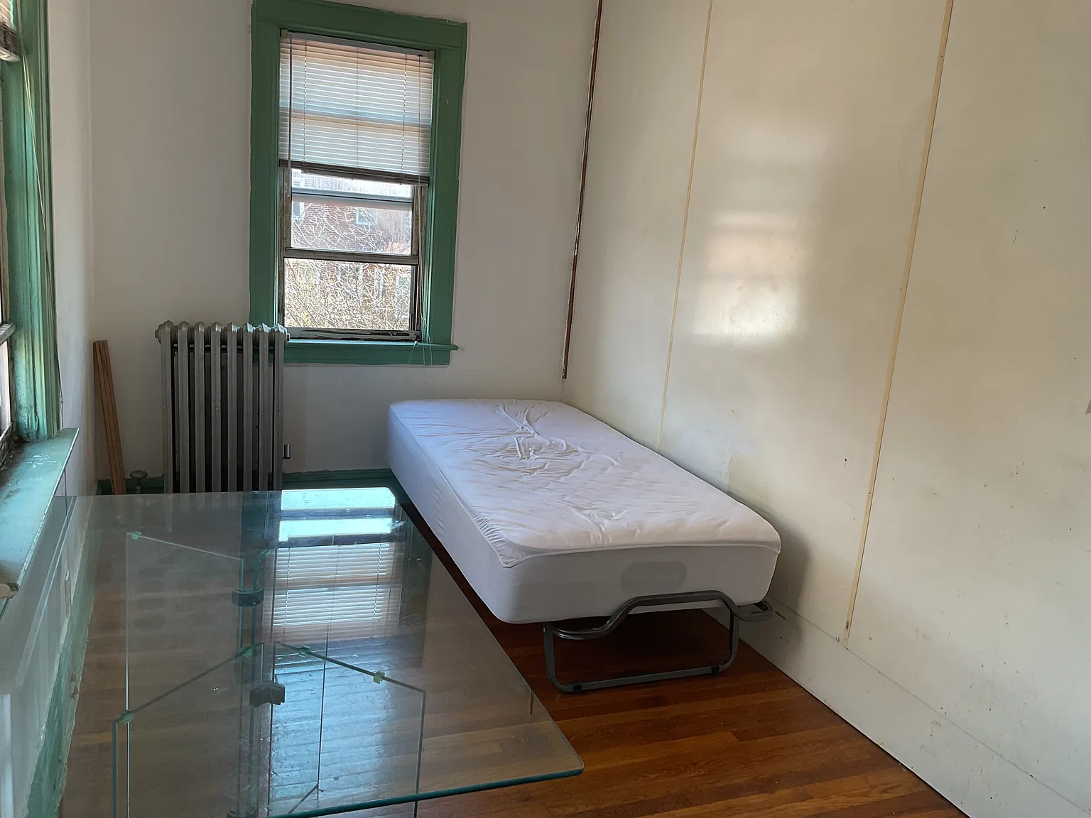 87th St, Jackson Heights — Photo 1