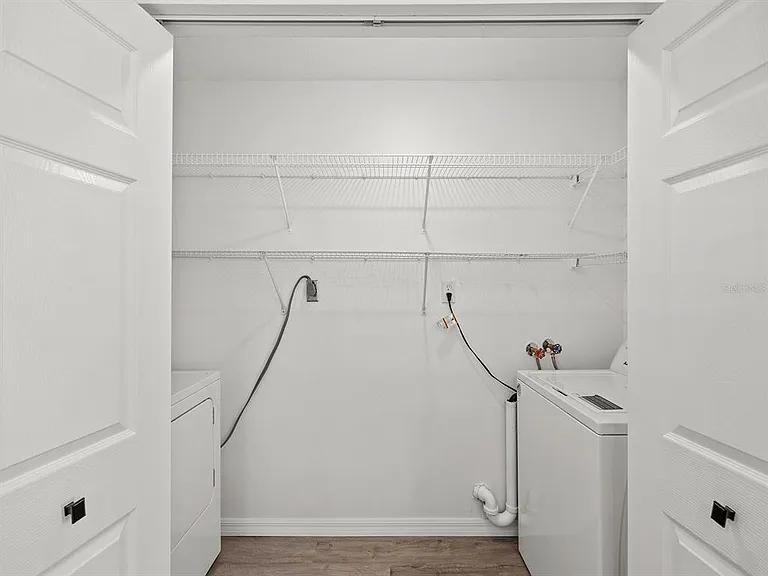 23019 Seneca Ave #B — Photo 12