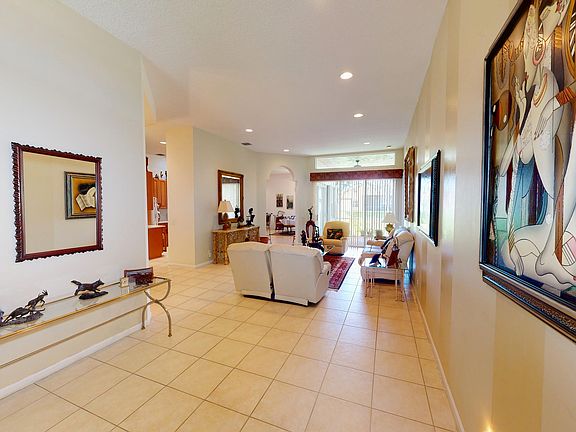 3rd image of 6720 Catania Dr