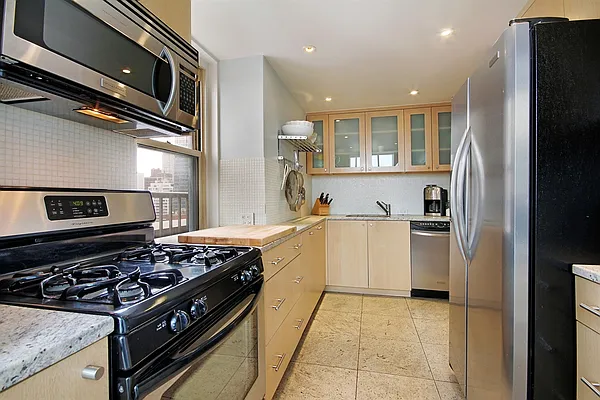 Sold by Corcoran | media 36