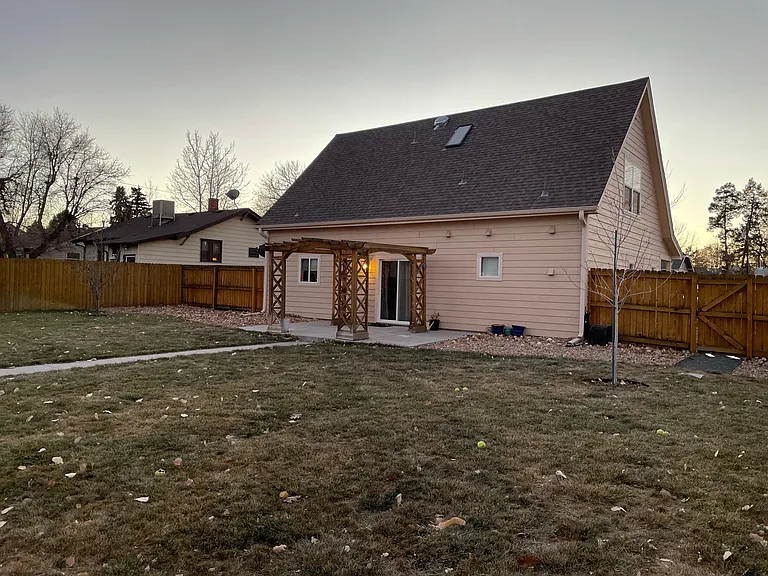 4136 S Grant St — Photo 4