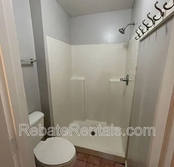 10538 Lantana Lakes Dr N — Photo 14