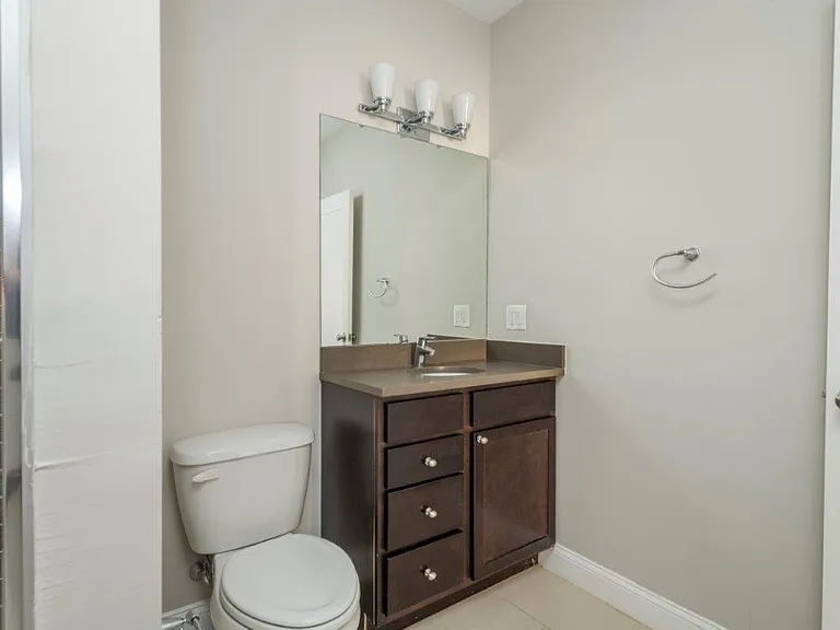 339 D St #5D — Photo 8