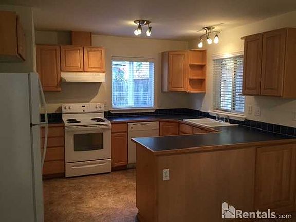 4th image of 4301 S 48th Street Ct