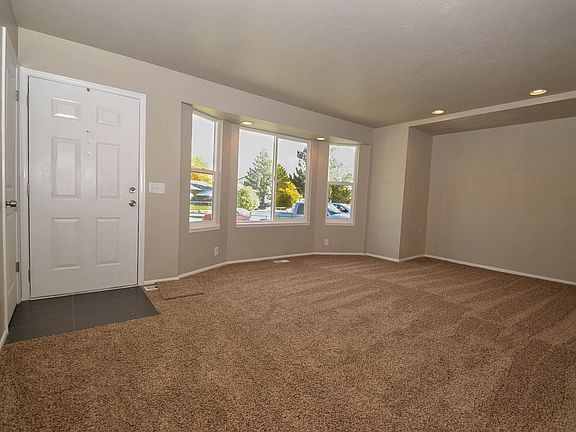 4th image of 4915 W Red Lodge Cir