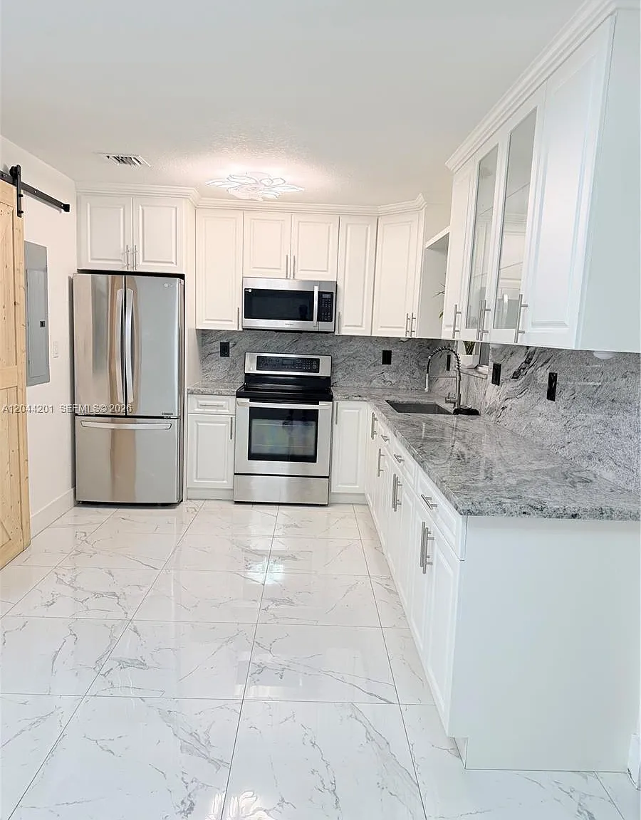 Jalil Subdivision — Photo 4