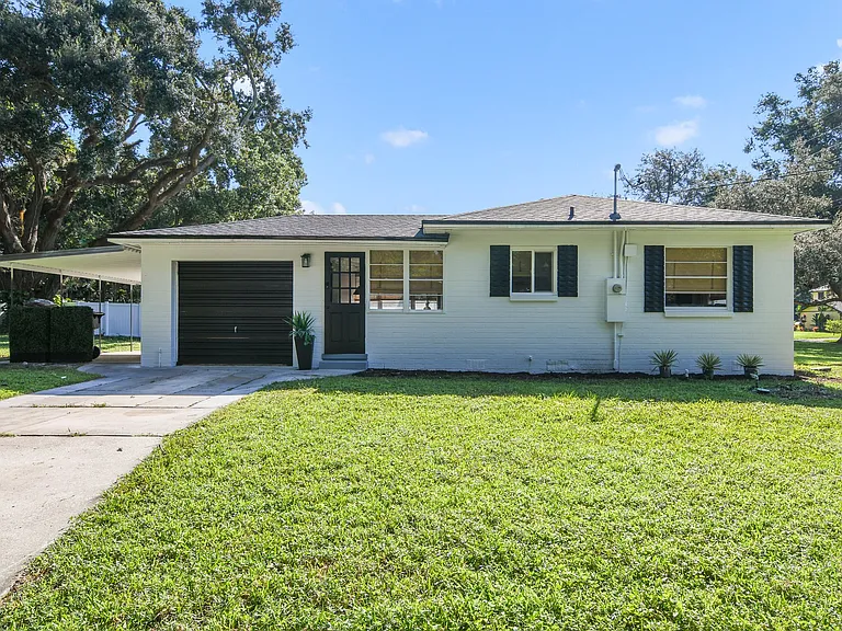 2201 Hand Blvd — Photo 17