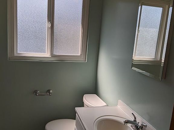 4th image of 1027 Santa Cruz Ave APT 3