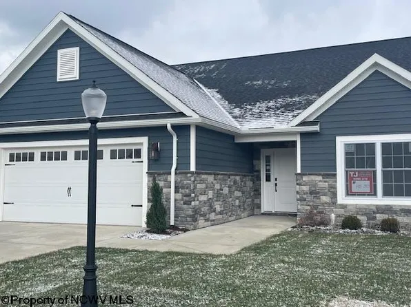53 Hidden Brook Cir, Morgantown, WV 26508