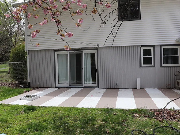 442 Surrey Ln #A — Photo 30