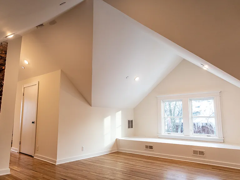569 Linwood Ave #2 — Photo 23