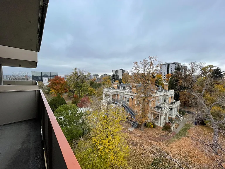 Residence at Governors Park — Photo 26