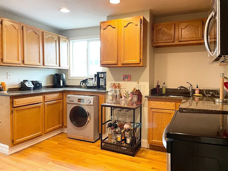 4 O St #3 — Photo 4
