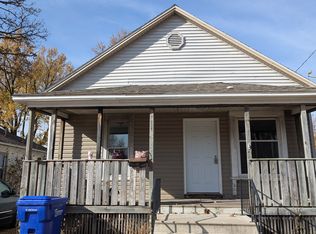 110 6th Ave SW, Oelwein, IA 50662