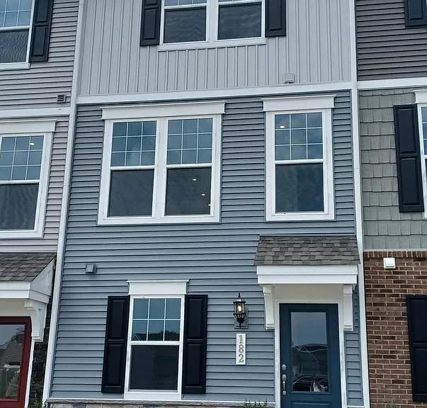 182 Coolidge Ave — Photo 1