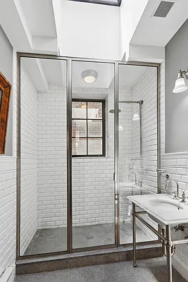 Bathroom, photo 2