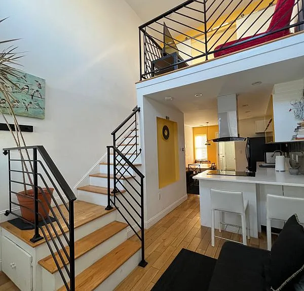 431 N Union St — Photo 13