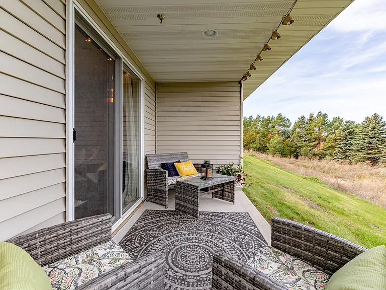 Pineview Townhomes — Photo 28