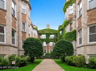 881 W Cornelia Ave #2, Chicago, IL 60657