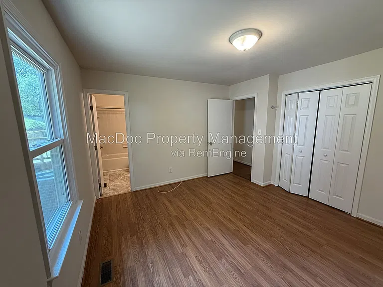 11001 Westminster Ct — Photo 20
