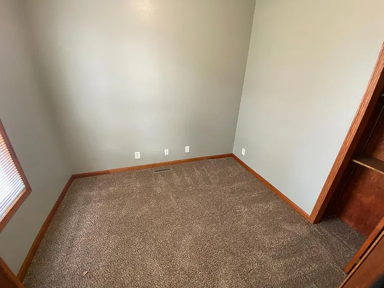 Unit Photo