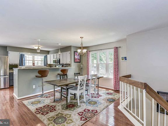 5th image of 8327 Southern Oaks Ct