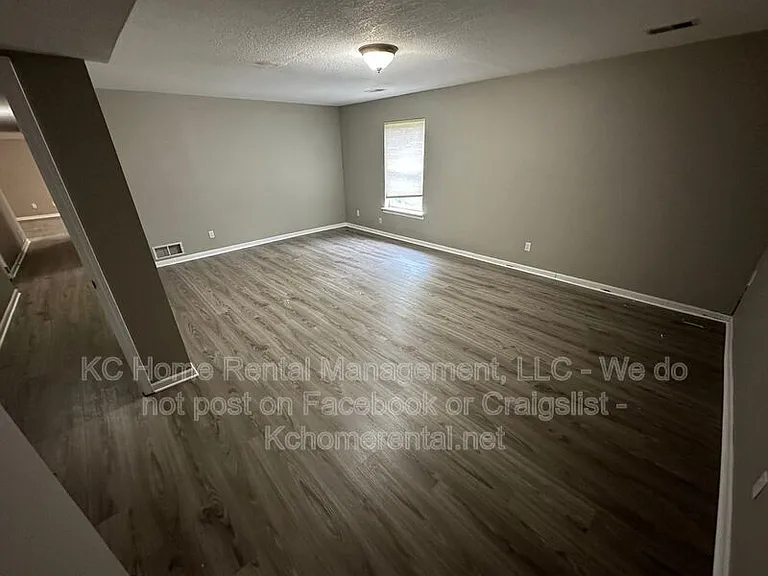 11314 N Lewis Ave — Photo 39