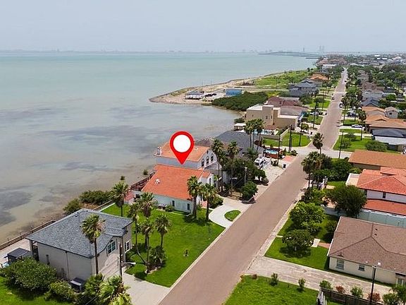 5th image of 1814 N Shore Dr