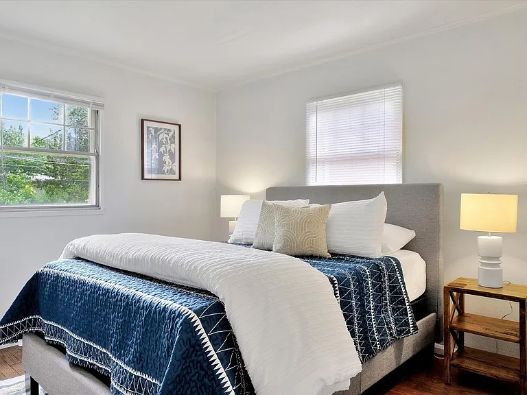 303 Hessel Blvd — Photo 21