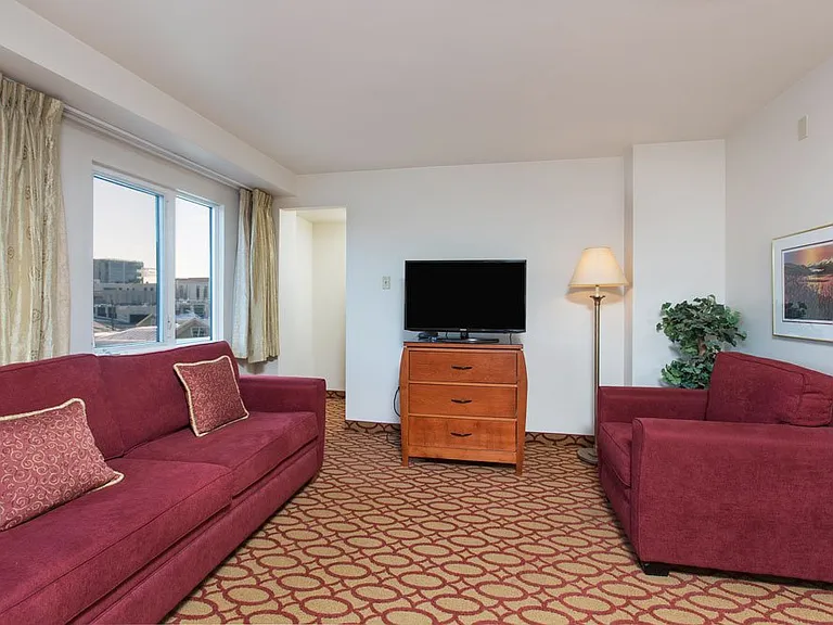 Anchorage Grand — Photo 9