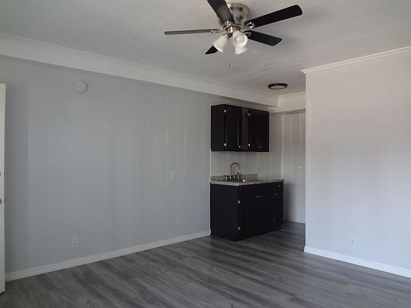 4th image of 2730 Randolph St #128