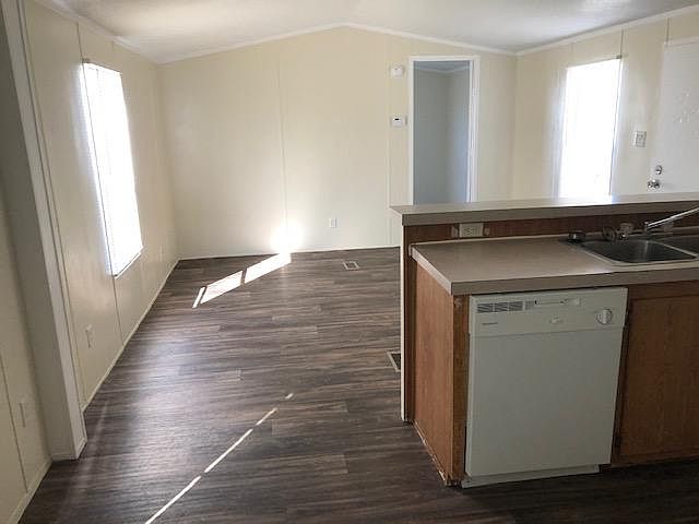 1st image of 113 Peach Ln