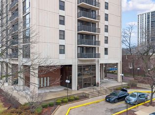 2605 S Indiana Ave Unit 302, Chicago, IL 60616