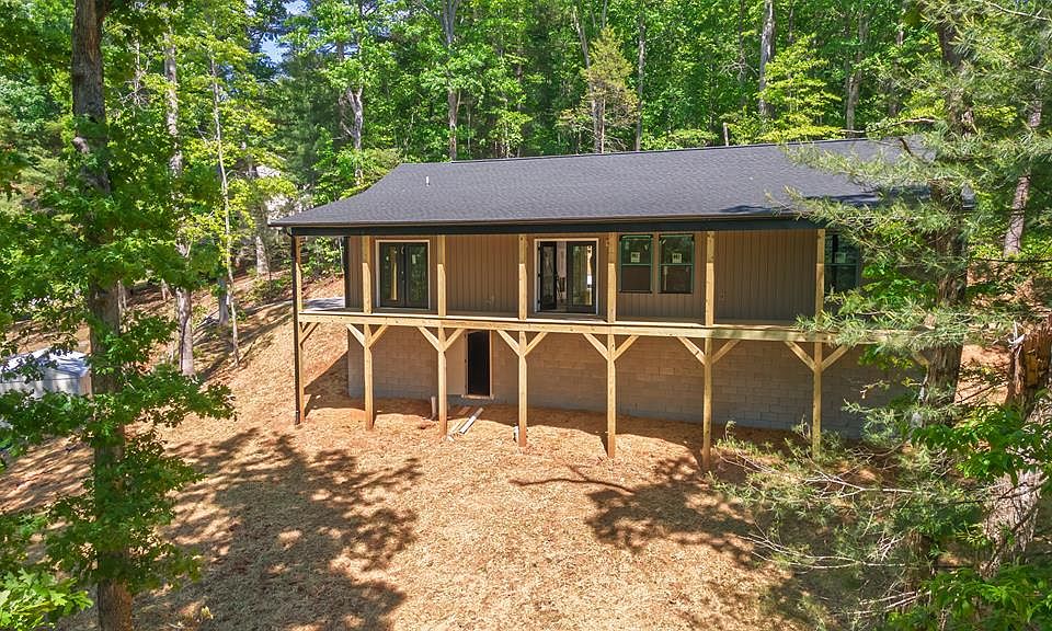 1st image of 19 Fox Ridge Cir