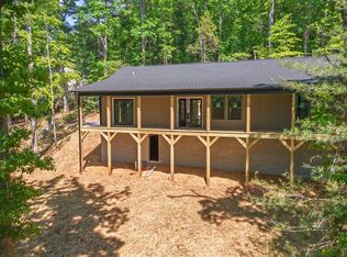 19 Fox Ridge Cir, Franklin, NC 28734