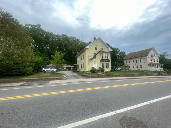 28 Main St, Blackstone, MA 01504