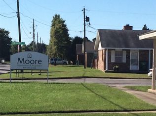 2006 Theodore Dr APT B, Springdale, AR 72762