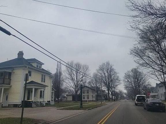 5th image of 226 S Riley St