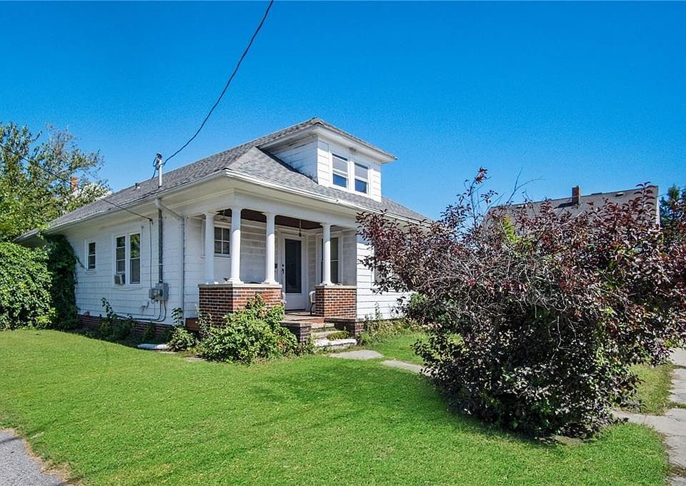 1st image of 55 Hillwood St