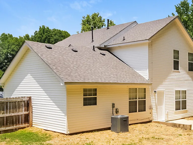 202 Goldleaf Dr — Photo 17