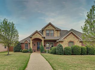 1005 Niagara Falls Dr, Mansfield, TX 76063