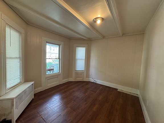 3rd image of 712 E 27th St #1