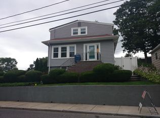 17 Vogel St, Boston, MA 02132