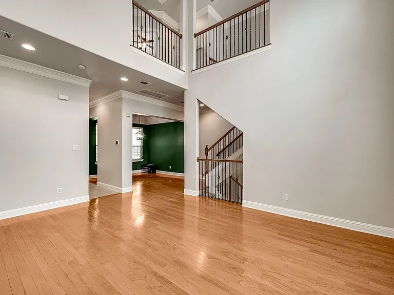 5836 La Vista Dr — Photo 17