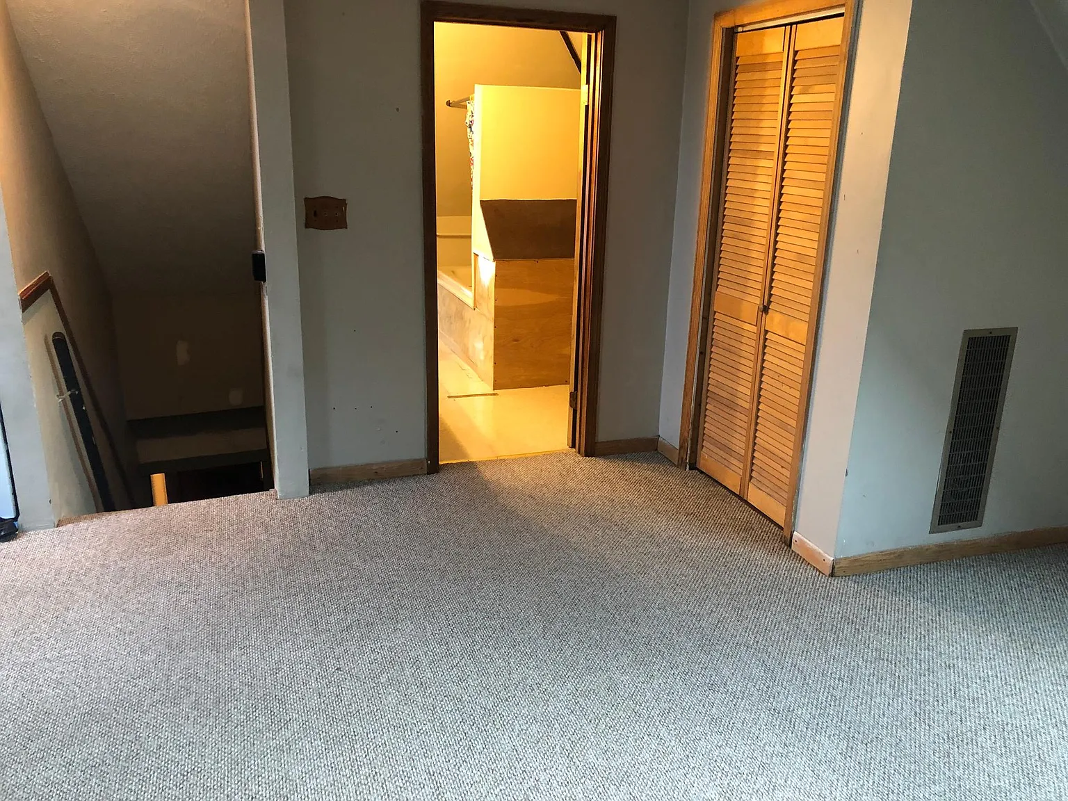2 bed, 1200 sqft, $900 — Photo 3