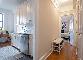 Rented by Rita S Citrin, LREB