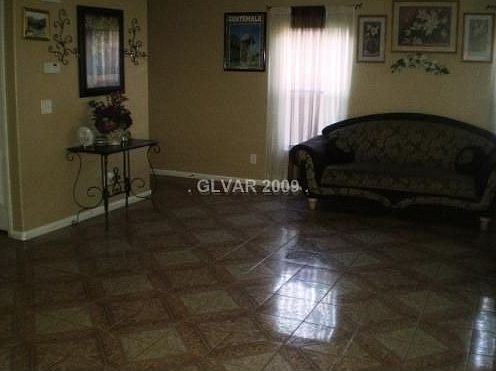 1st image of 4183 Macadamia Dr
