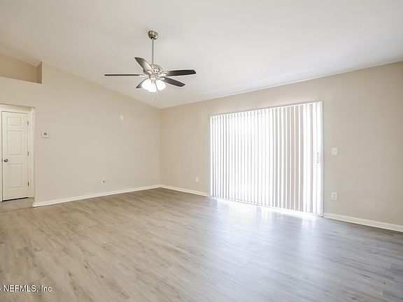 3rd image of 11467 DEEP SPRINGS Drive S