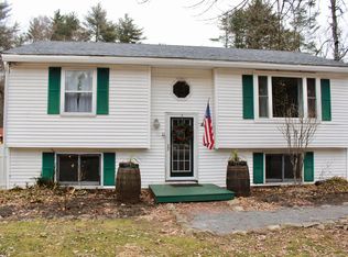 15 New Boston Rd, Newton, NH 03858